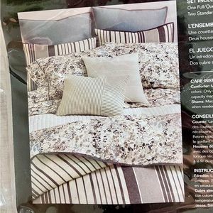 Ralph Lauren Queen size comforter set